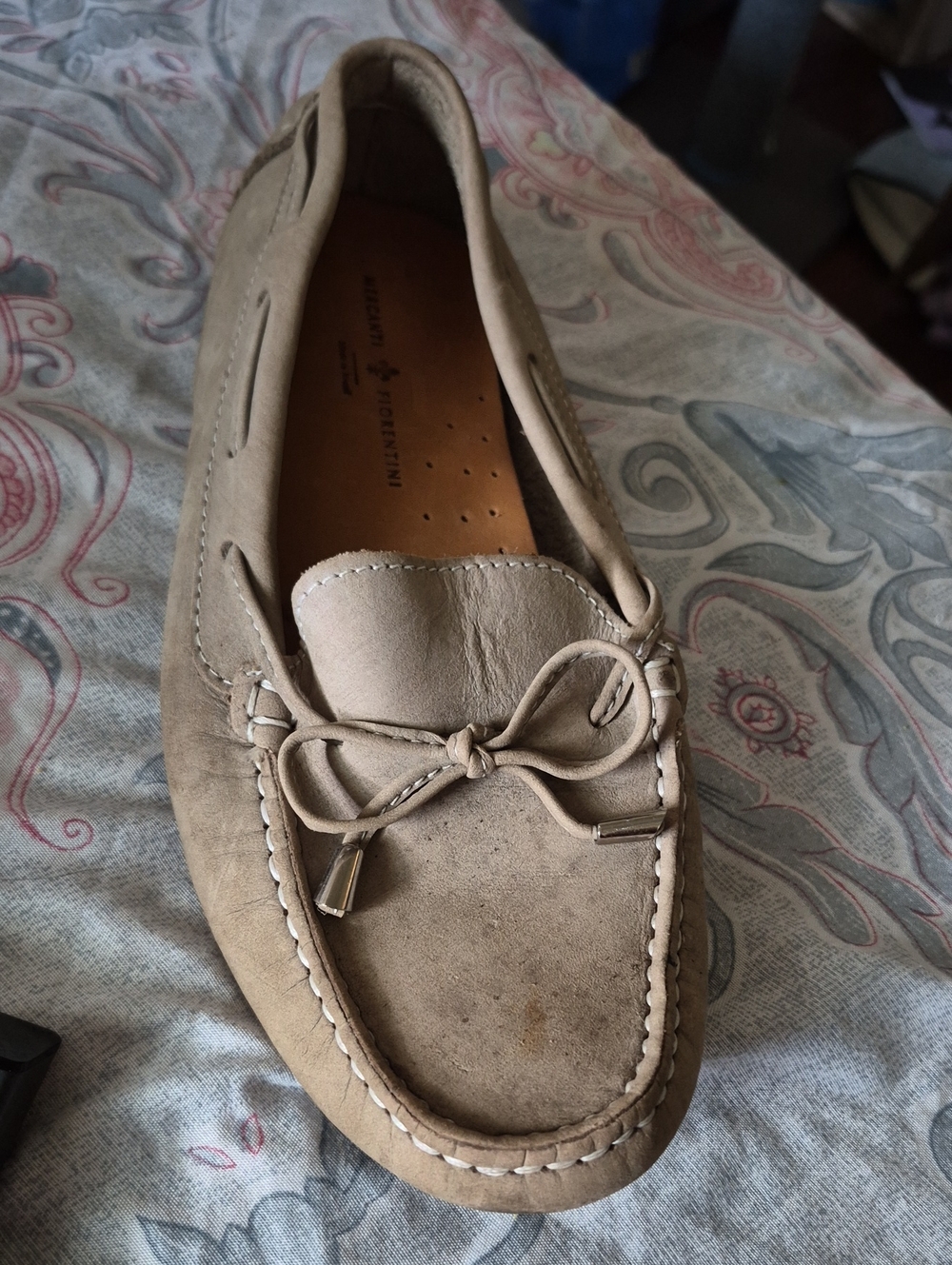 Mercanti Fiorentini Suede Driving Loafers in Taupe